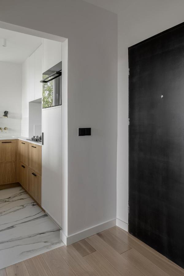 Stylowy Apartament Przy Metrze Warsaw Exterior photo